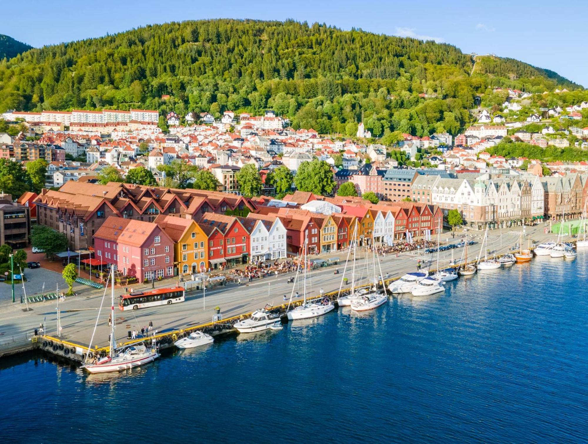 100Sqm 5Br Behind Bryggen - King Beds - Family Friendly Apartment Bergen Exterior photo